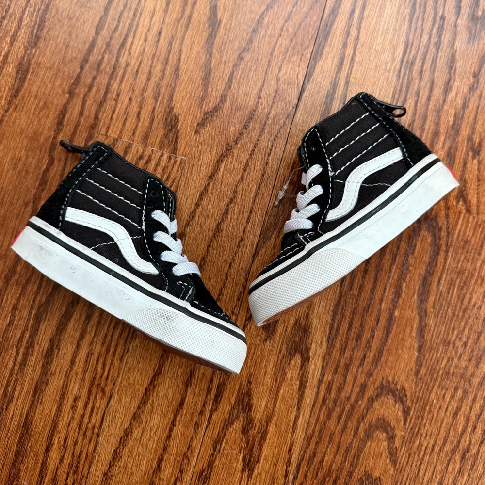 Vans Toddler Sk8-Hi Zip Shoe 4